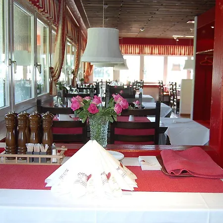 酒店 Berg & Bett Saentis 3*